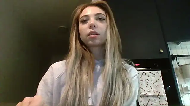 Snapshot of TeenLily chatting on 22, 12, 2025 TeenLily online show from 22, 12, 2025