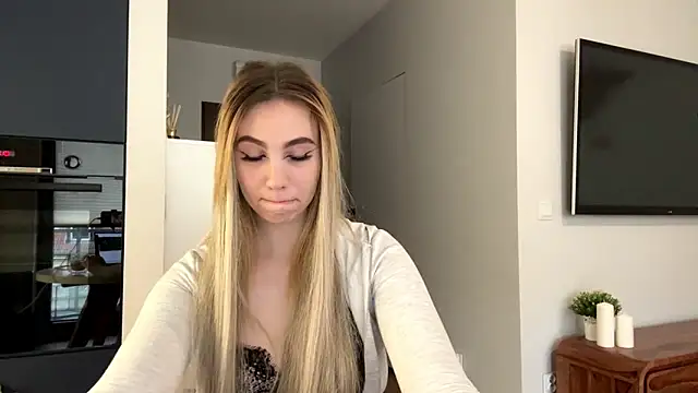 TeenLily online show from 15, 3, 2026