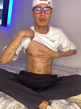 Latin Paisa Boy online show from 10, 1, 2026