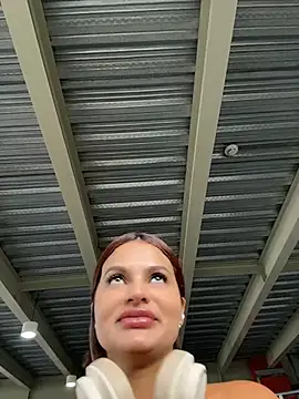 Irina Velvett online show from 25, 6, 2026