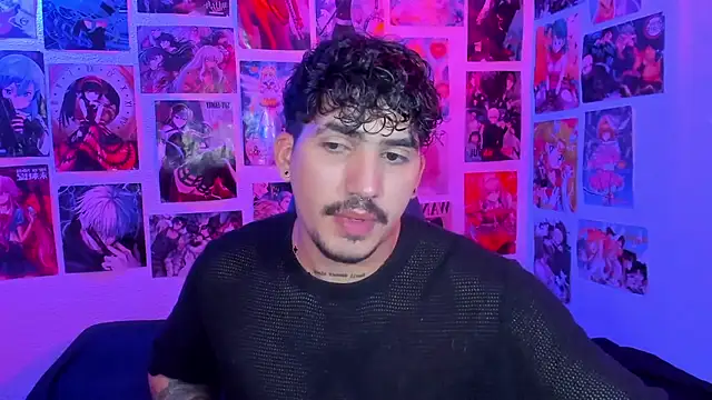 Snapshot of Zeref- chatting on 22, 12, 2025 Zeref- online show from 22, 12, 2025