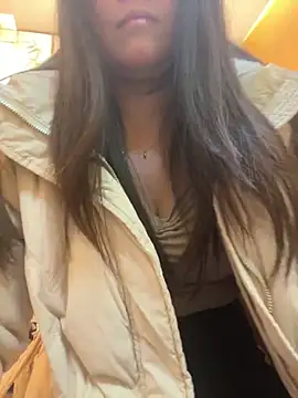 Molly-xiao online show from 13, 1, 2026