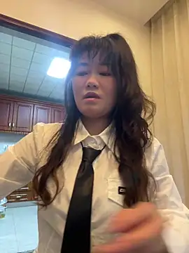 Molly-xiao online show from 12, 4, 2026