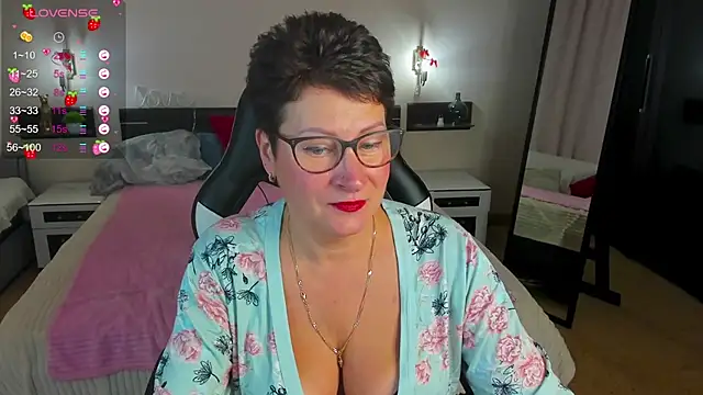 Snapshot of JennyMons chatting on 12, 7, 2026 JennyMons online show from 12, 7, 2026