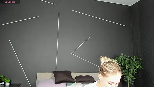 ChloeAlba online show from 1, 5, 2026