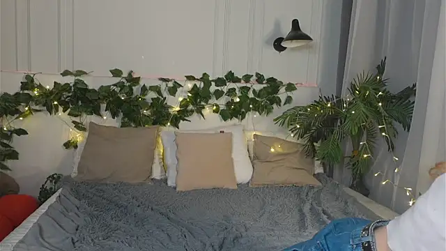 Zoe  Page online show from 17, 1, 2026