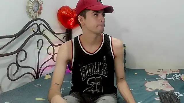 nico22love online show from 27, 2, 2026