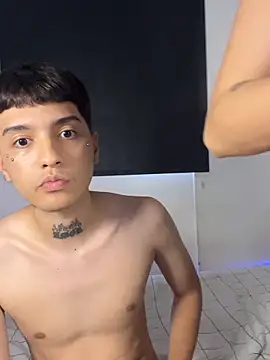 itselladoll online show from 27, 2, 2026