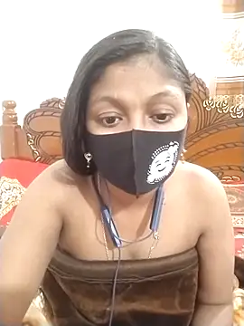 Snapshot of sumi_couele18 chatting on 5, 2, 2026 sumi couele18 online show from 5, 2, 2026