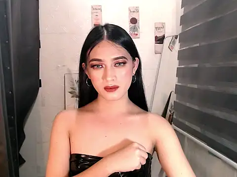 Snapshot of WhiteFox07 chatting on 6, 1, 2026 WhiteFox07 online show from 6, 1, 2026