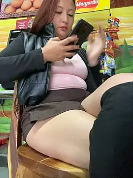Snapshot of Scarlet_auraa chatting on 4, 5, 2026 Scarlet auraa online show from 4, 5, 2026