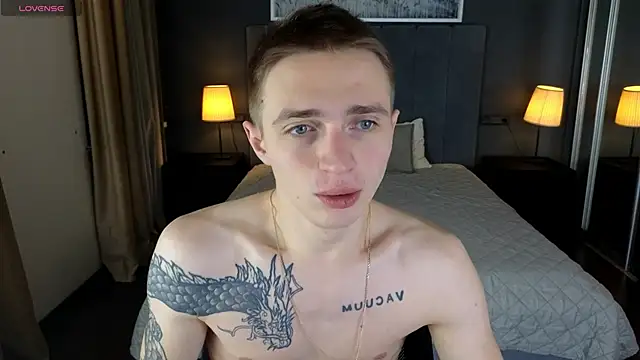 Snapshot of LEO__MILLER chatting on 6, 1, 2026 LEO MILLER online show from 6, 1, 2026