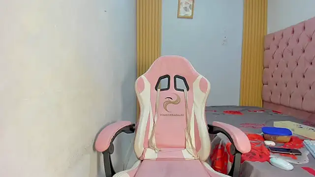 Snapshot of axelsavage042 chatting on 13, 1, 2026 axelsavage042 online show from 13, 1, 2026