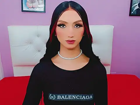 Snapshot of shantal_gil chatting on 7, 6, 2026 shantal gil online show from 7, 6, 2026