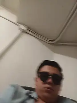Yosoyelmismo-6737 online show from 24, 6, 2026
