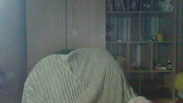 VikiLove765 online show from 5, 2, 2026