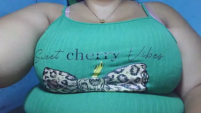 Snapshot of schoco_milff chatting on 4, 8, 2026 schoco milff online show from 4, 8, 2026