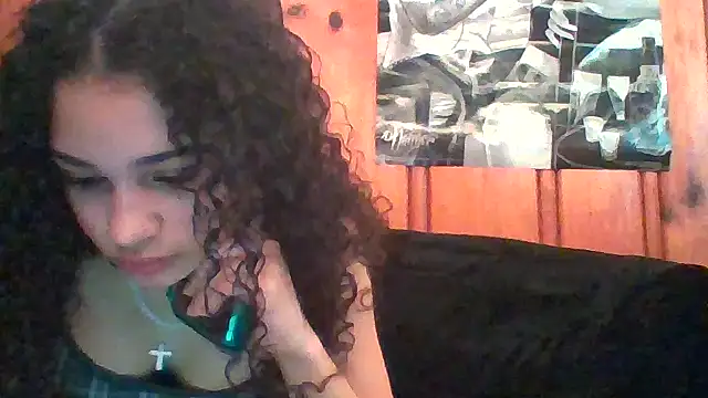 Snapshot of scar2343 chatting on 11, 1, 2026 scar2343 online show from 11, 1, 2026