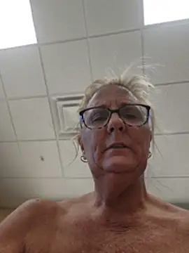 Snapshot of HotAzMilf chatting on 9, 6, 2026 HotAzMilf online show from 9, 6, 2026