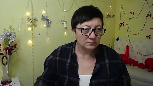 Snapshot of EmilyL0ve chatting on 18, 1, 2026 EmilyL0ve online show from 18, 1, 2026