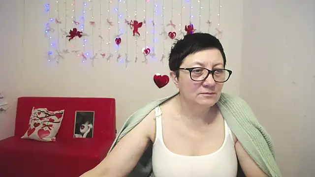 Snapshot of EmilyL0ve chatting on 15, 2, 2026 EmilyL0ve online show from 15, 2, 2026