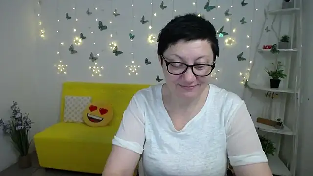 EmilyL0ve online show from 7, 3, 2026