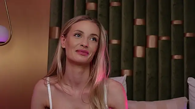 AmeliaAngel online show from 2, 2, 2025