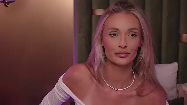 Snapshot of AmeliaAngel chatting on 13, 7, 2026 AmeliaAngel online show from 13, 7, 2026