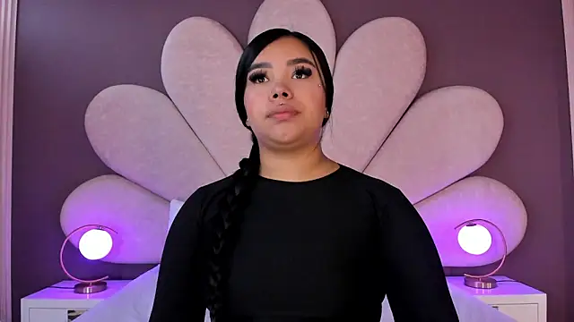 Snapshot of Liaevans__ chatting on 12, 1, 2026 Liaevans online show from 12, 1, 2026