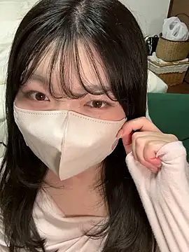   Yui  online show from 5, 4, 2026