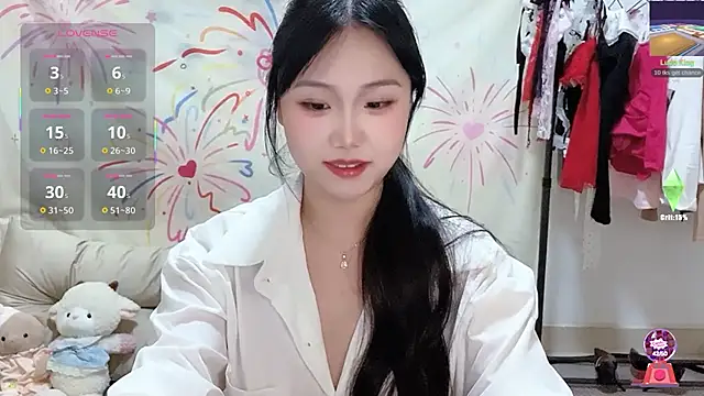 xiaoguai99 online show from 16, 4, 2026