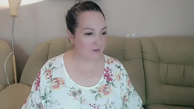 infinity loveliness online show from 11, 10, 2025