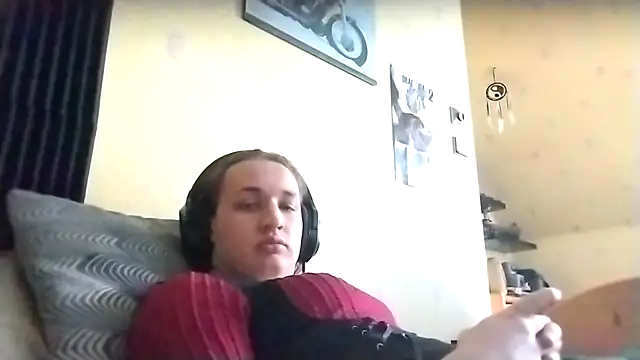 Snapshot of julialafemboy59 chatting on 2, 2, 2026 julialafemboy59 online show from 2, 2, 2026