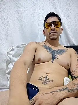 MrWolfHot online show from 13, 1, 2026