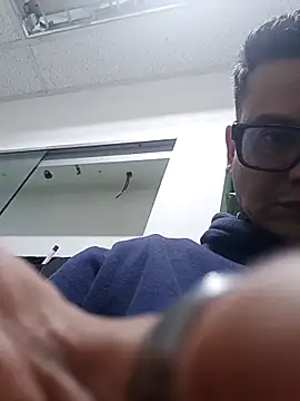 Snapshot of XHeterox chatting on 3, 3, 2026 XHeterox online show from 3, 3, 2026