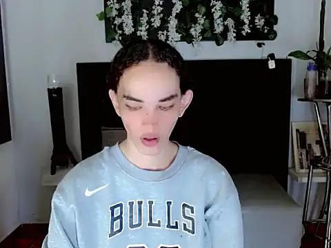 sora jun online show from 27, 3, 2026