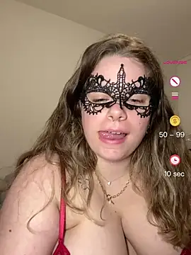 Snapshot of cherrylust12 chatting on 25, 4, 2026 cherrylust12 online show from 25, 4, 2026