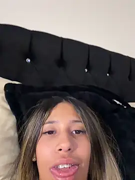 vicky bass  online show from 1, 6, 2026