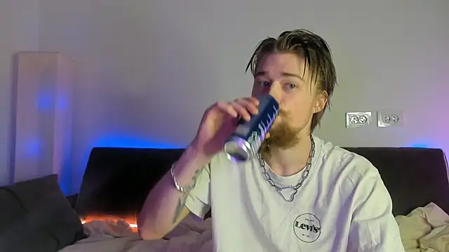 Lev Miller online show from 4, 3, 2026