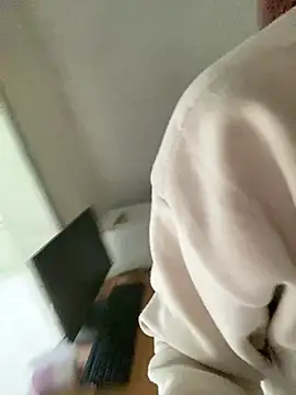 Snapshot of LISJN69 chatting on 14, 1, 2026 LISJN69 online show from 14, 1, 2026