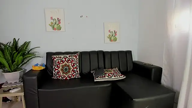 hazel slim online show from 15, 1, 2026