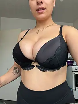 Marisa ass online show from 18, 5, 2026