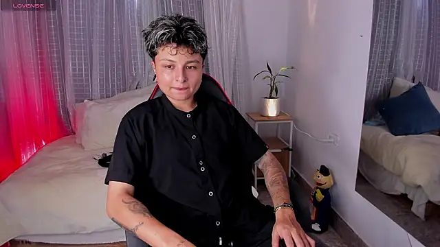 Zury Ramirez online show from 27, 3, 2026