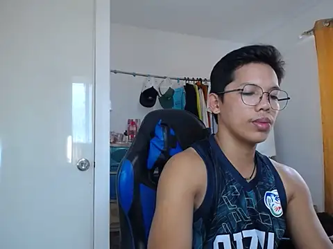 holly oreo online show from 13, 6, 2026
