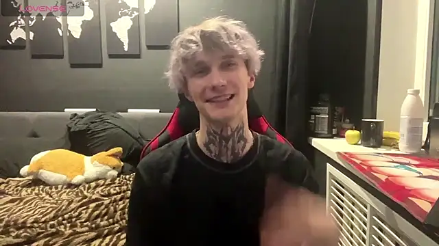 Snapshot of Mastur_Bister chatting on 14, 1, 2026 Mastur Bister online show from 14, 1, 2026