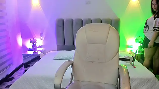 ThaliaBrookss  online show from 17, 2, 2026