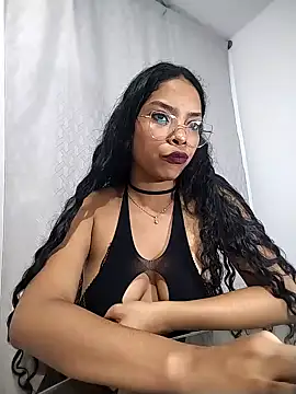 KATALINA SANTANA  online show from 3, 3, 2026