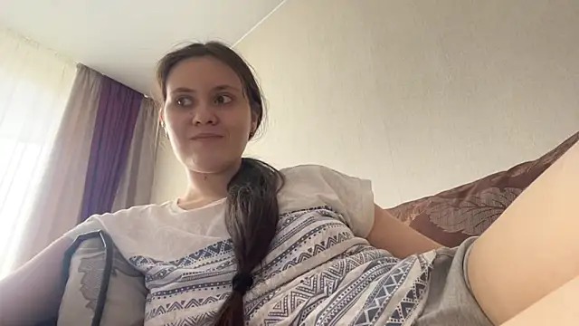 Snapshot of LanaLive chatting on 28, 4, 2026 LanaLive online show from 28, 4, 2026