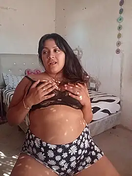 Snapshot of dulce_marrr chatting on 2, 3, 2026 dulce marrr online show from 2, 3, 2026