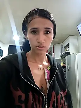 Aria Maeh online show from 3, 2, 2026